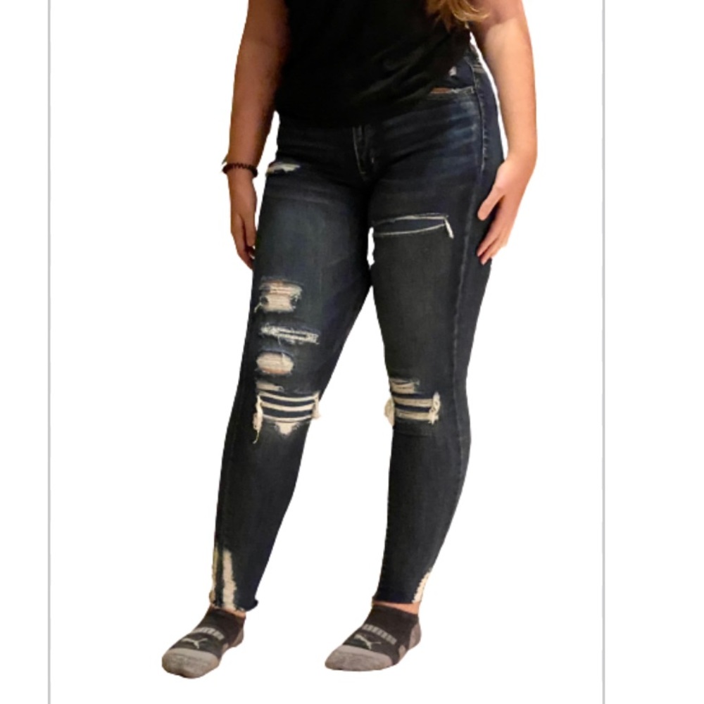 🔥 This week’s sale! 
American Eagle Super High Rise Jegging Jeans
